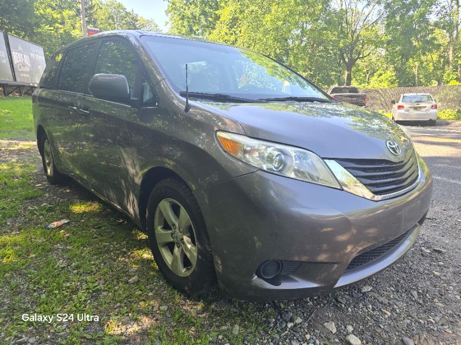 2011 Toyota Sienna 5dr 8-Pass Van V6 LE FWD (Natl), available for sale in Bloomingdale, New Jersey | Bloomingdale Auto Group. Bloomingdale, New Jersey 2011 Toyota Sienna 5dr 8-Pass Van V6 LE FWD (Natl), available for sale in Bloomingdale, New Jersey | Bloomingdale Auto Group. Bloomingdale, New Jersey