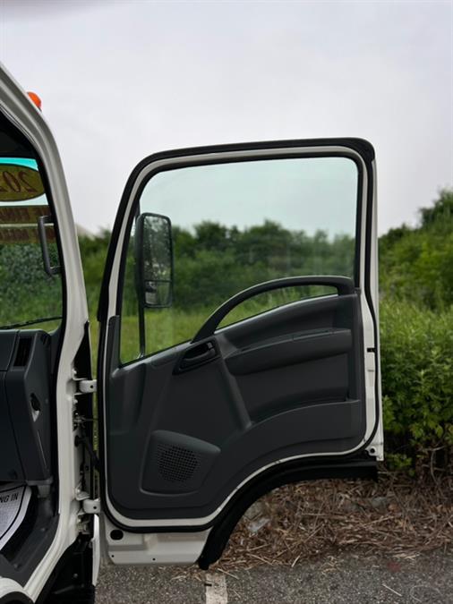 2020 Isuzu NRR 16FT, available for sale in Paterson, New Jersey | Speedway Commercial Motors LLC. Paterson, New Jersey 2020 Isuzu NRR 16FT, available for sale in Paterson, New Jersey | Speedway Commercial Motors LLC. Paterson, New Jersey