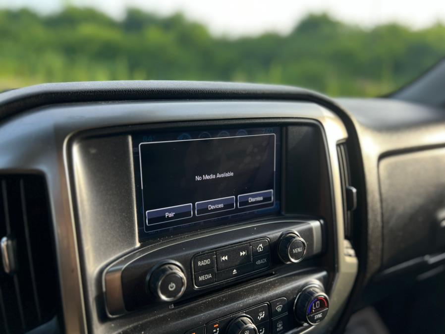 2019 Chevrolet Silverado 1500 LD 4WD Double Cab LT w/1LT, available for sale in Paterson, New Jersey | Speedway Motors LLC. Paterson, New Jersey 2019 Chevrolet Silverado 1500 LD 4WD Double Cab LT w/1LT, available for sale in Paterson, New Jersey | Speedway Motors LLC. Paterson, New Jersey