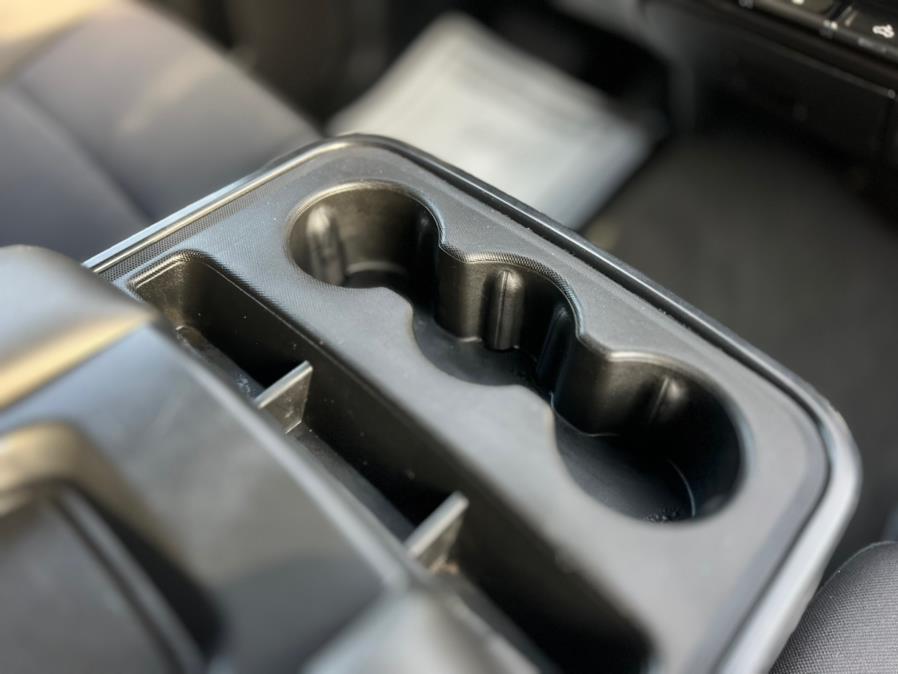 2019 Chevrolet Silverado 1500 LD 4WD Double Cab LT w/1LT, available for sale in Paterson, New Jersey | Speedway Motors LLC. Paterson, New Jersey 2019 Chevrolet Silverado 1500 LD 4WD Double Cab LT w/1LT, available for sale in Paterson, New Jersey | Speedway Motors LLC. Paterson, New Jersey