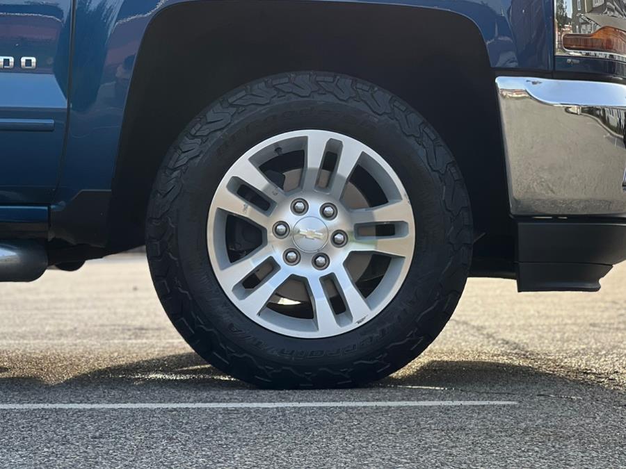 2019 Chevrolet Silverado 1500 LD 4WD Double Cab LT w/1LT, available for sale in Paterson, New Jersey | Speedway Motors LLC. Paterson, New Jersey 2019 Chevrolet Silverado 1500 LD 4WD Double Cab LT w/1LT, available for sale in Paterson, New Jersey | Speedway Motors LLC. Paterson, New Jersey