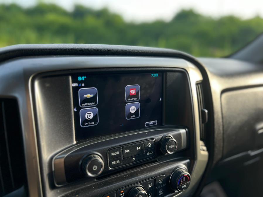2019 Chevrolet Silverado 1500 LD 4WD Double Cab LT w/1LT, available for sale in Paterson, New Jersey | Speedway Motors LLC. Paterson, New Jersey 2019 Chevrolet Silverado 1500 LD 4WD Double Cab LT w/1LT, available for sale in Paterson, New Jersey | Speedway Motors LLC. Paterson, New Jersey