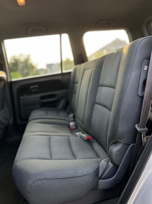2008 Honda Pilot 2WD 4dr VP, available for sale in Paterson, New Jersey | Speedway Motors LLC. Paterson, New Jersey 2008 Honda Pilot 2WD 4dr VP, available for sale in Paterson, New Jersey | Speedway Motors LLC. Paterson, New Jersey