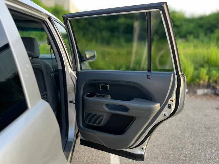 2008 Honda Pilot 2WD 4dr VP, available for sale in Paterson, New Jersey | Speedway Motors LLC. Paterson, New Jersey 2008 Honda Pilot 2WD 4dr VP, available for sale in Paterson, New Jersey | Speedway Motors LLC. Paterson, New Jersey