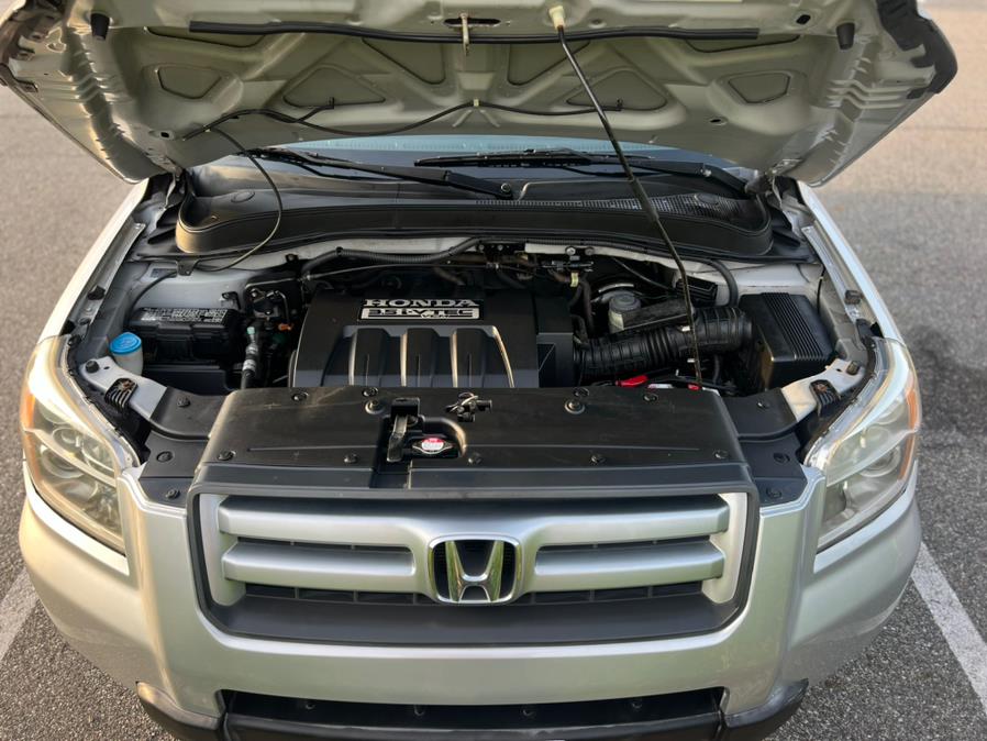 2008 Honda Pilot 2WD 4dr VP, available for sale in Paterson, New Jersey | Speedway Motors LLC. Paterson, New Jersey 2008 Honda Pilot 2WD 4dr VP, available for sale in Paterson, New Jersey | Speedway Motors LLC. Paterson, New Jersey