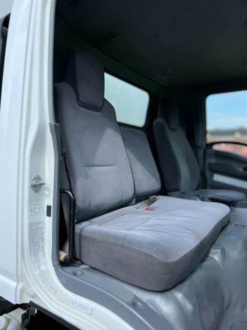 2008 Isuzu NPR HD 16FT MORGAN BOX/TOMMY LIFTGATE, available for sale in Paterson, New Jersey | Speedway Motors LLC. Paterson, New Jersey 2008 Isuzu NPR HD 16FT MORGAN BOX/TOMMY LIFTGATE, available for sale in Paterson, New Jersey | Speedway Motors LLC. Paterson, New Jersey