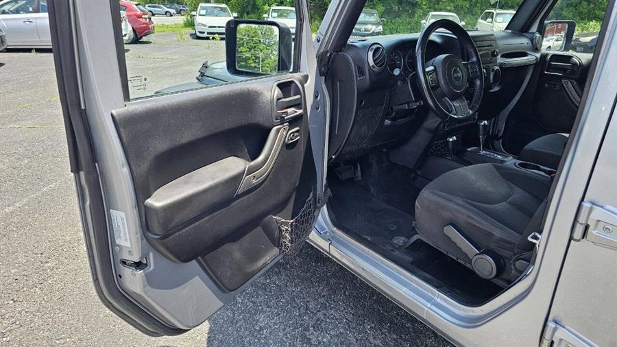 2015 Jeep Wrangler Unlimited Sport 4x4 4dr SUV, available for sale in Wolcott, New York | Auto Hunter CNY. Wolcott, New York 2015 Jeep Wrangler Unlimited Sport 4x4 4dr SUV, available for sale in Wolcott, New York | Auto Hunter CNY. Wolcott, New York