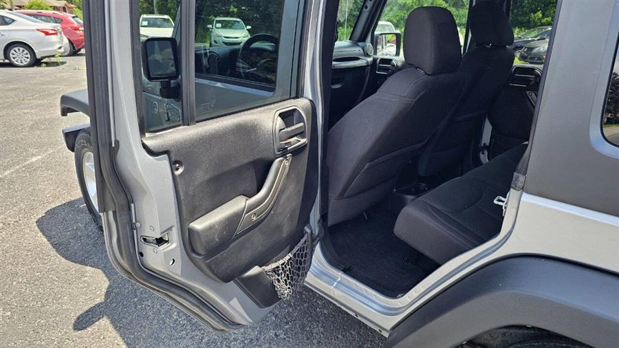 2015 Jeep Wrangler Unlimited Sport 4x4 4dr SUV, available for sale in Wolcott, New York | Auto Hunter CNY. Wolcott, New York 2015 Jeep Wrangler Unlimited Sport 4x4 4dr SUV, available for sale in Wolcott, New York | Auto Hunter CNY. Wolcott, New York