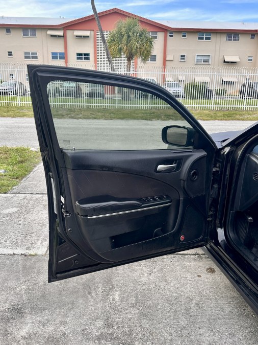 2015 Dodge Charger 4dr Sdn RT RWD, available for sale in Hollywood, Florida | Select Auto Hollywood. Hollywood, Florida 2015 Dodge Charger 4dr Sdn RT RWD, available for sale in Hollywood, Florida | Select Auto Hollywood. Hollywood, Florida