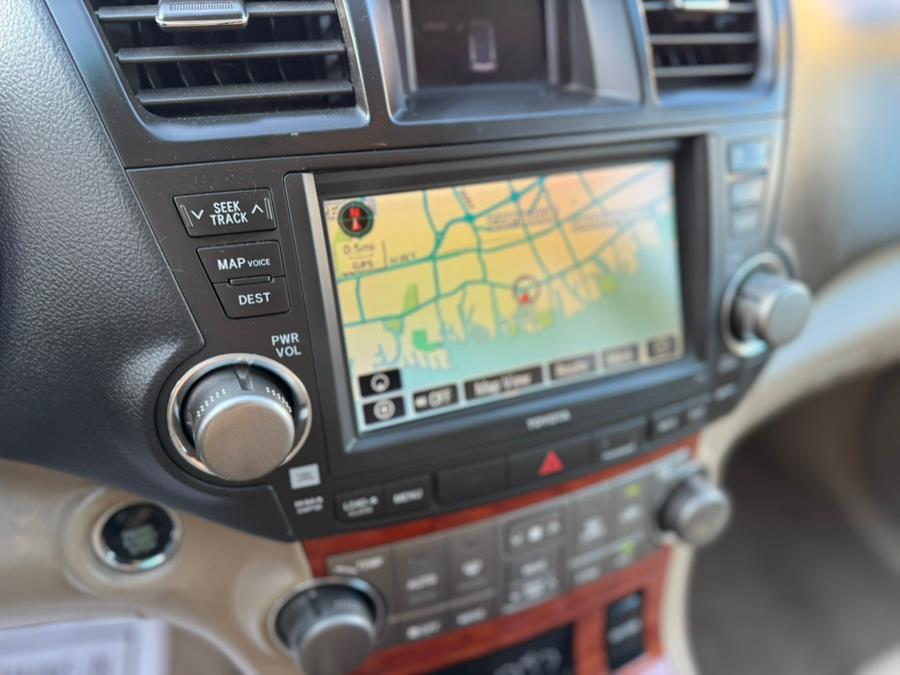 2008 Toyota Highlander 4WD 4dr Limited (Natl), available for sale in Copiague, New York | Great Buy Auto Sales. Copiague, New York 2008 Toyota Highlander 4WD 4dr Limited (Natl), available for sale in Copiague, New York | Great Buy Auto Sales. Copiague, New York