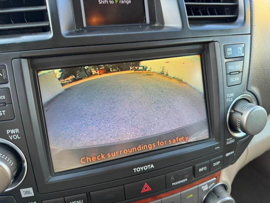 2008 Toyota Highlander 4WD 4dr Limited (Natl), available for sale in Copiague, New York | Great Buy Auto Sales. Copiague, New York 2008 Toyota Highlander 4WD 4dr Limited (Natl), available for sale in Copiague, New York | Great Buy Auto Sales. Copiague, New York