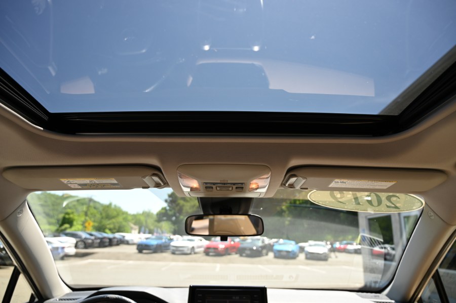 2019 Toyota RAV4 XLE AWD, available for sale in Waterbury, Connecticut | Highline Car Connection. Waterbury, Connecticut 2019 Toyota RAV4 XLE AWD, available for sale in Waterbury, Connecticut | Highline Car Connection. Waterbury, Connecticut