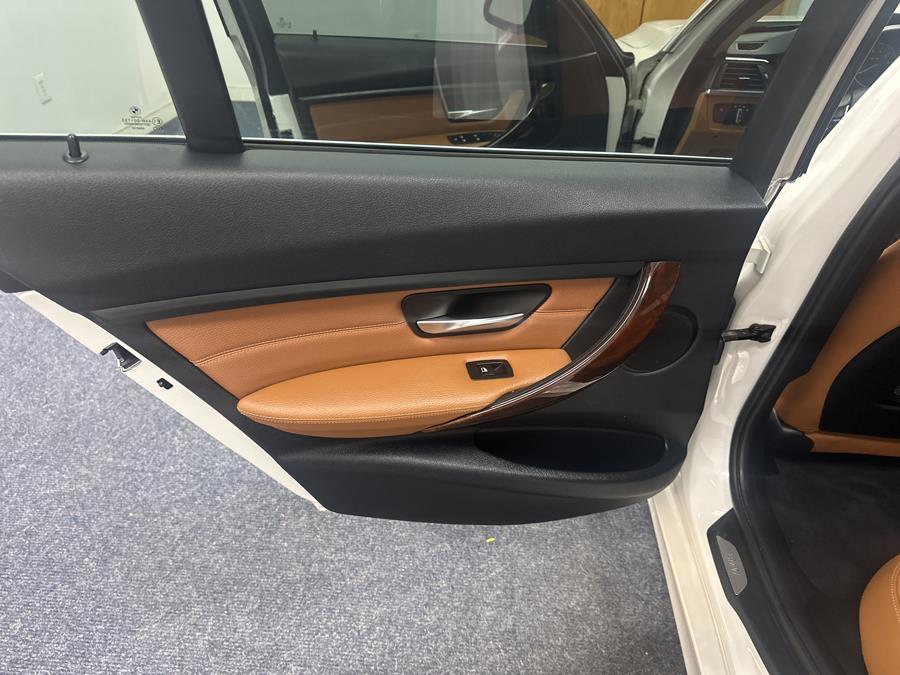 2013 BMW 3 Series 4dr Sdn 328i xDrive AWD SULEV, available for sale in Plainville, Connecticut | New England Auto Sales LLC. Plainville, Connecticut 2013 BMW 3 Series 4dr Sdn 328i xDrive AWD SULEV, available for sale in Plainville, Connecticut | New England Auto Sales LLC. Plainville, Connecticut