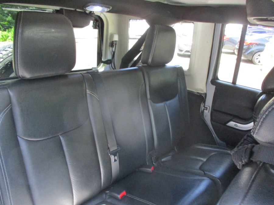 2013 Jeep Wrangler Unlimited 4WD 4dr Sahara, available for sale in Meriden, Connecticut | Cos Central Auto. Meriden, Connecticut 2013 Jeep Wrangler Unlimited 4WD 4dr Sahara, available for sale in Meriden, Connecticut | Cos Central Auto. Meriden, Connecticut