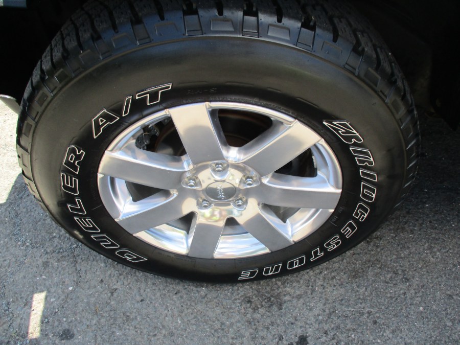 2013 Jeep Wrangler Unlimited 4WD 4dr Sahara, available for sale in Meriden, Connecticut | Cos Central Auto. Meriden, Connecticut 2013 Jeep Wrangler Unlimited 4WD 4dr Sahara, available for sale in Meriden, Connecticut | Cos Central Auto. Meriden, Connecticut