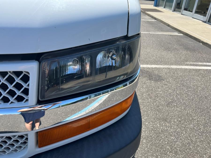 2017 Chevrolet Express Cargo Van RWD 2500 135" CLEAN CARFAX!!!, available for sale in Rosedale, New York | Sunrise Auto Sales. Rosedale, New York 2017 Chevrolet Express Cargo Van RWD 2500 135" CLEAN CARFAX!!!, available for sale in Rosedale, New York | Sunrise Auto Sales. Rosedale, New York