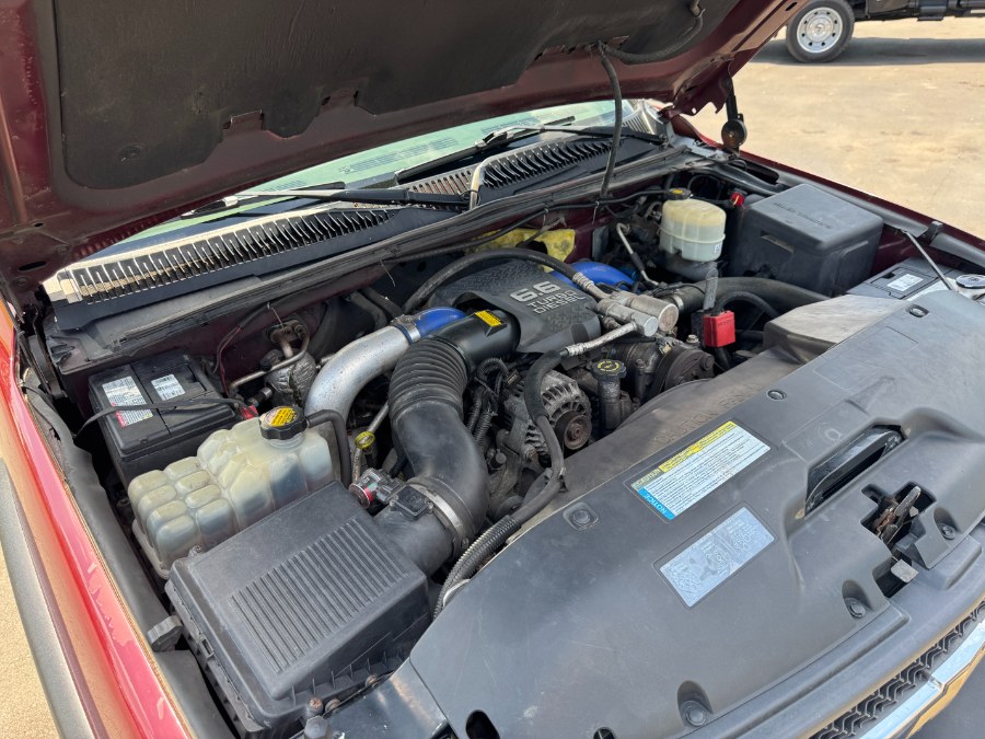 2001 Chevrolet Silverado 2500HD Crew Cab 153" WB 4WD LT, available for sale in Ortonville, Michigan | Marsh Auto Sales LLC. Ortonville, Michigan 2001 Chevrolet Silverado 2500HD Crew Cab 153" WB 4WD LT, available for sale in Ortonville, Michigan | Marsh Auto Sales LLC. Ortonville, Michigan