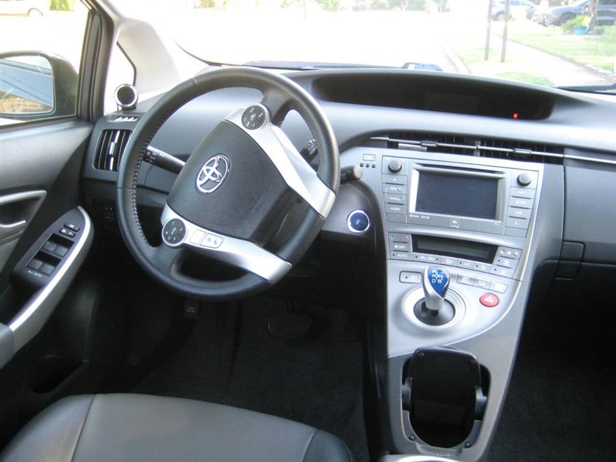 2015 Toyota Prius Four 4dr Hatchback, available for sale in Massapequa, New York | Rite Choice Auto Inc.. Massapequa, New York 2015 Toyota Prius Four 4dr Hatchback, available for sale in Massapequa, New York | Rite Choice Auto Inc.. Massapequa, New York