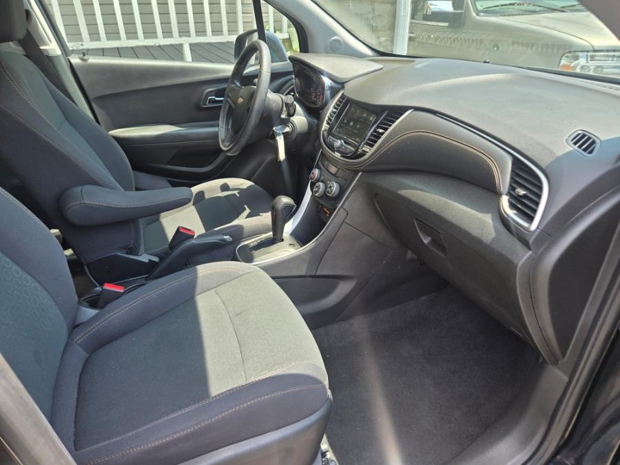 2019 Chevrolet Trax FWD 4dr LS, available for sale in Temple Hills, Maryland | Temple Hills Used Car. Temple Hills, Maryland 2019 Chevrolet Trax FWD 4dr LS, available for sale in Temple Hills, Maryland | Temple Hills Used Car. Temple Hills, Maryland
