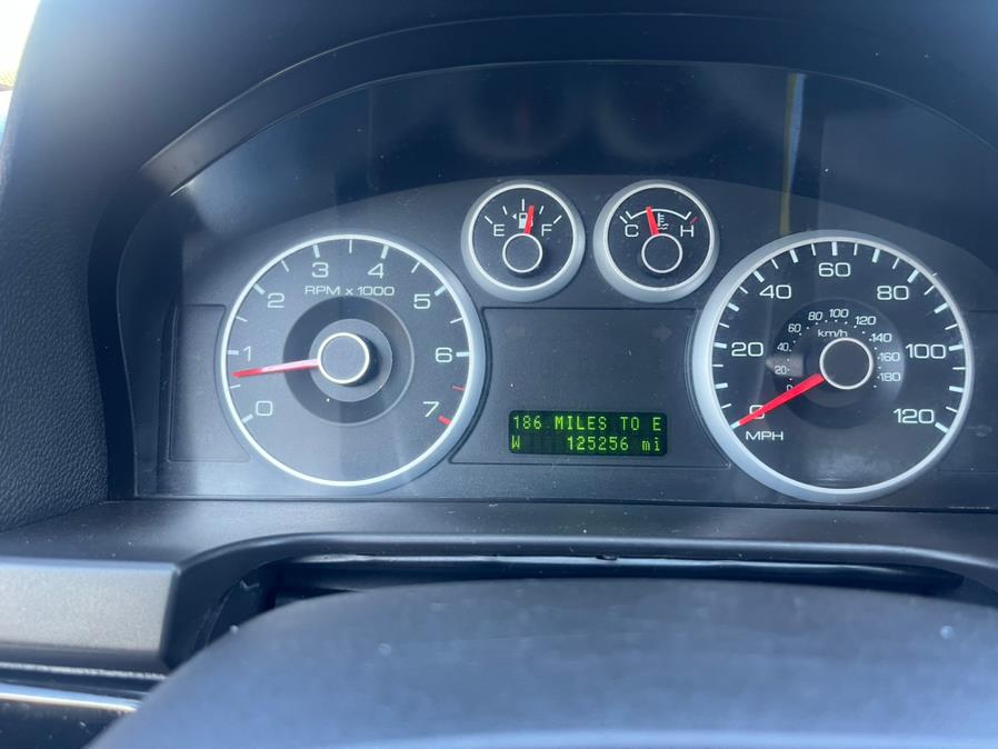 2007 Ford Fusion 4dr Sdn V6 SEL AWD, available for sale in South Windsor, Connecticut | Mike And Tony Auto Sales, Inc. South Windsor, Connecticut 2007 Ford Fusion 4dr Sdn V6 SEL AWD, available for sale in South Windsor, Connecticut | Mike And Tony Auto Sales, Inc. South Windsor, Connecticut