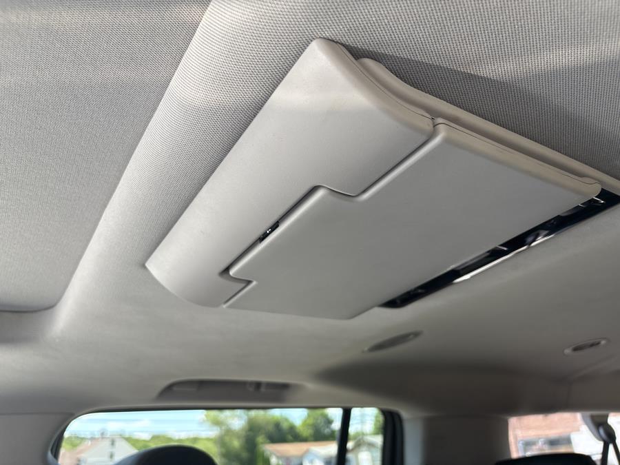 2016 Cadillac Escalade ESV 4WD 4dr Premium Collection, available for sale in Old Saybrook, Connecticut | Saybrook Auto Barn. Old Saybrook, Connecticut 2016 Cadillac Escalade ESV 4WD 4dr Premium Collection, available for sale in Old Saybrook, Connecticut | Saybrook Auto Barn. Old Saybrook, Connecticut