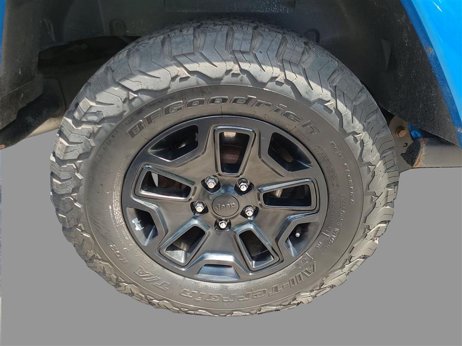 2016 Jeep Wrangler 4WD 2dr Sahara, available for sale in Canton, Connecticut | Lava Motors. Canton, Connecticut 2016 Jeep Wrangler 4WD 2dr Sahara, available for sale in Canton, Connecticut | Lava Motors. Canton, Connecticut
