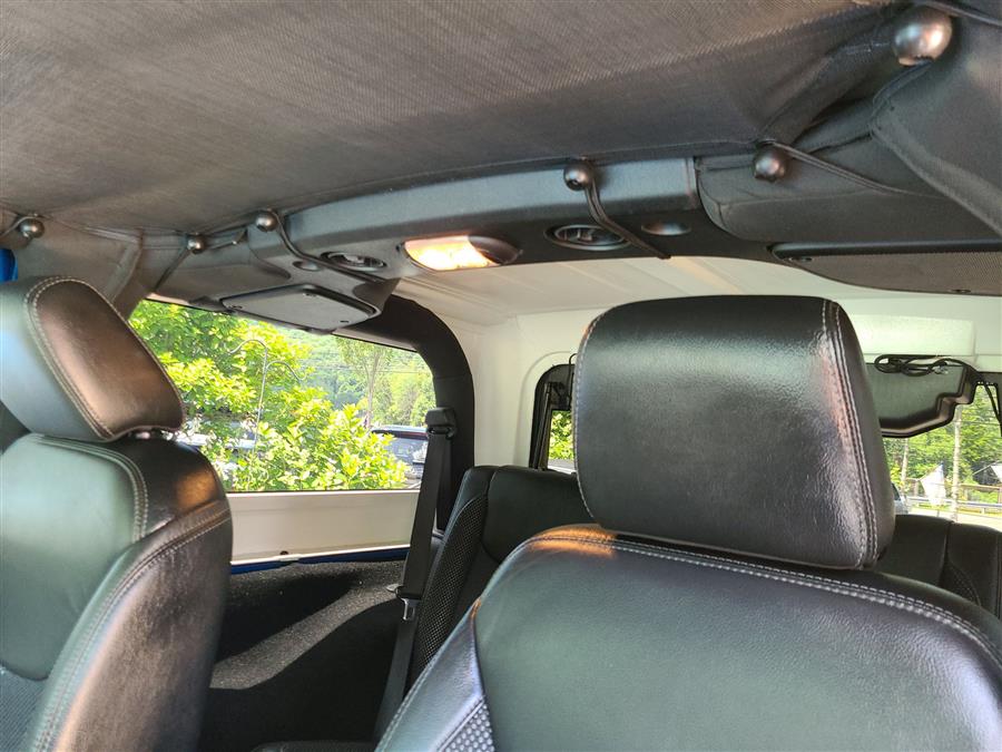 2016 Jeep Wrangler 4WD 2dr Sahara, available for sale in Canton, Connecticut | Lava Motors. Canton, Connecticut 2016 Jeep Wrangler 4WD 2dr Sahara, available for sale in Canton, Connecticut | Lava Motors. Canton, Connecticut