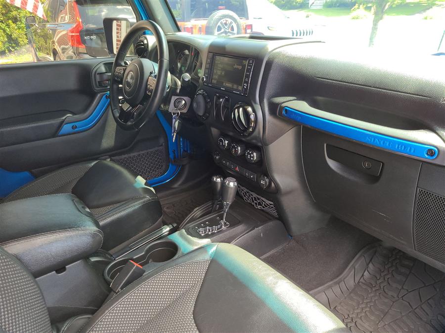 2016 Jeep Wrangler 4WD 2dr Sahara, available for sale in Canton, Connecticut | Lava Motors. Canton, Connecticut 2016 Jeep Wrangler 4WD 2dr Sahara, available for sale in Canton, Connecticut | Lava Motors. Canton, Connecticut