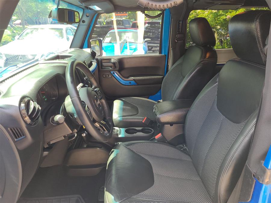 2016 Jeep Wrangler 4WD 2dr Sahara, available for sale in Canton, Connecticut | Lava Motors. Canton, Connecticut 2016 Jeep Wrangler 4WD 2dr Sahara, available for sale in Canton, Connecticut | Lava Motors. Canton, Connecticut