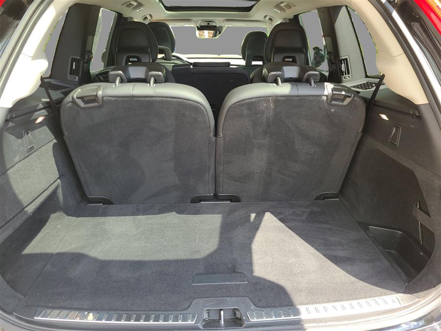 2016 Volvo XC90 AWD 4dr T6 Momentum, available for sale in Canton, Connecticut | Lava Motors. Canton, Connecticut 2016 Volvo XC90 AWD 4dr T6 Momentum, available for sale in Canton, Connecticut | Lava Motors. Canton, Connecticut