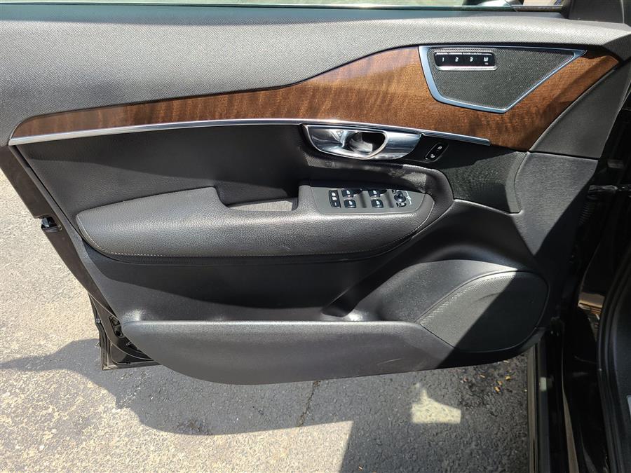 2016 Volvo XC90 AWD 4dr T6 Momentum, available for sale in Canton, Connecticut | Lava Motors. Canton, Connecticut 2016 Volvo XC90 AWD 4dr T6 Momentum, available for sale in Canton, Connecticut | Lava Motors. Canton, Connecticut