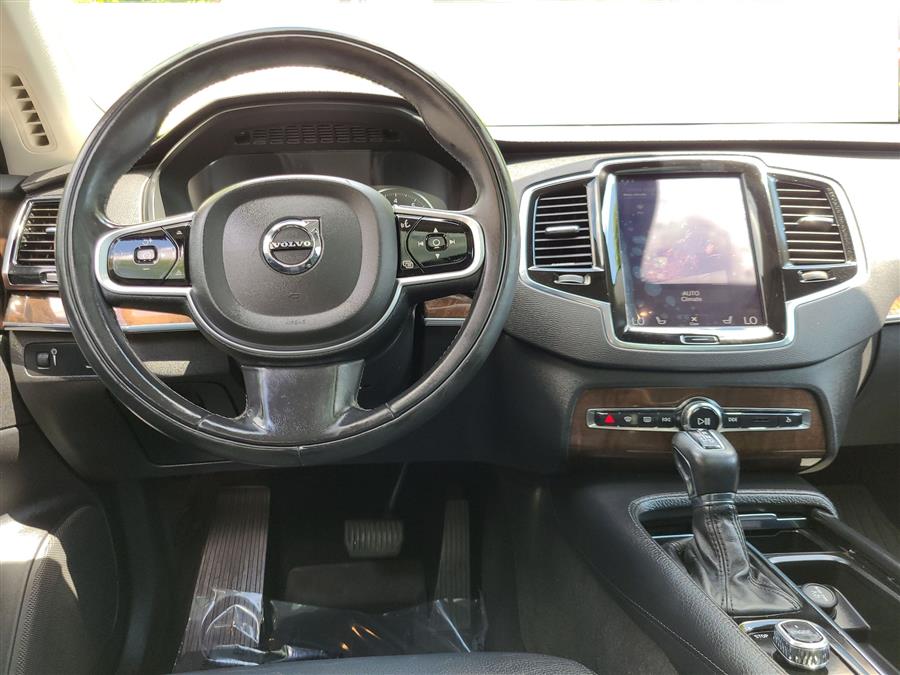 2016 Volvo XC90 AWD 4dr T6 Momentum, available for sale in Canton, Connecticut | Lava Motors. Canton, Connecticut 2016 Volvo XC90 AWD 4dr T6 Momentum, available for sale in Canton, Connecticut | Lava Motors. Canton, Connecticut