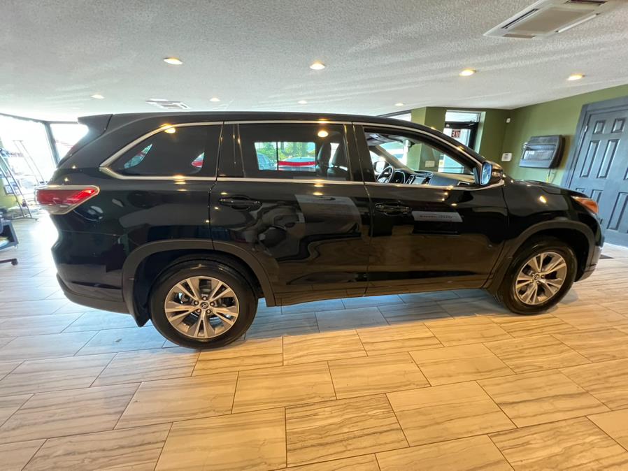 2016 Toyota Highlander AWD 4dr V6 LE Plus (Natl), available for sale in West Hartford, Connecticut | AutoMax. West Hartford, Connecticut 2016 Toyota Highlander AWD 4dr V6 LE Plus (Natl), available for sale in West Hartford, Connecticut | AutoMax. West Hartford, Connecticut