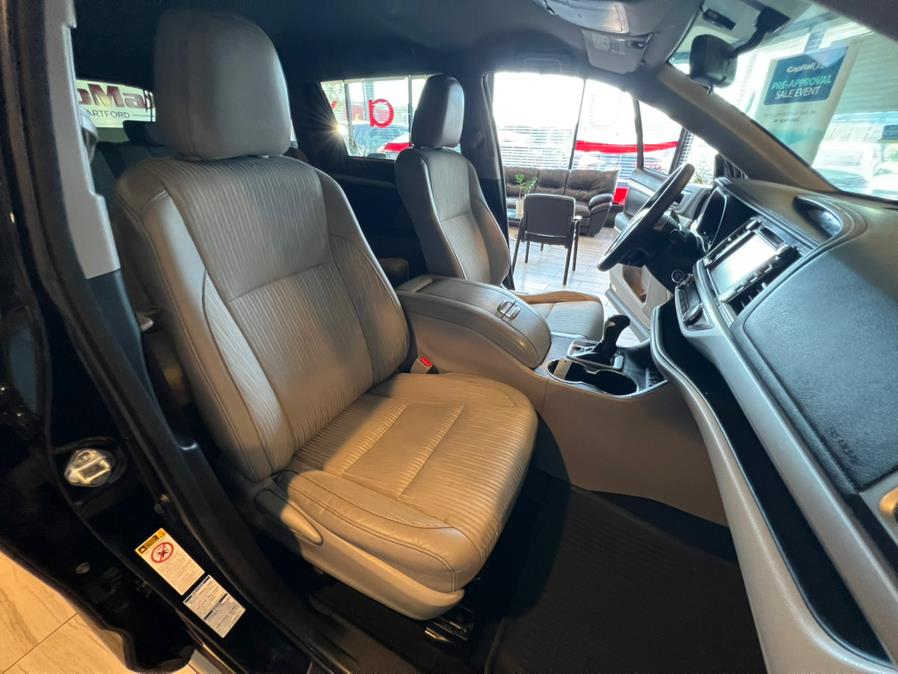 2016 Toyota Highlander AWD 4dr V6 LE Plus (Natl), available for sale in West Hartford, Connecticut | AutoMax. West Hartford, Connecticut 2016 Toyota Highlander AWD 4dr V6 LE Plus (Natl), available for sale in West Hartford, Connecticut | AutoMax. West Hartford, Connecticut