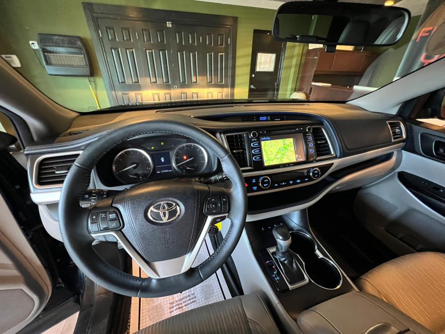 2016 Toyota Highlander AWD 4dr V6 LE Plus (Natl), available for sale in West Hartford, Connecticut | AutoMax. West Hartford, Connecticut 2016 Toyota Highlander AWD 4dr V6 LE Plus (Natl), available for sale in West Hartford, Connecticut | AutoMax. West Hartford, Connecticut