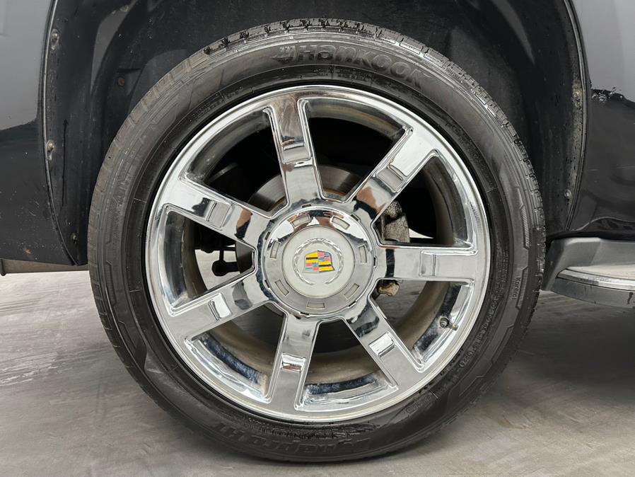 2011 Cadillac Escalade EXT AWD 4dr Luxury, available for sale in Elizabeth, New Jersey | M Auto Group. Elizabeth, New Jersey 2011 Cadillac Escalade EXT AWD 4dr Luxury, available for sale in Elizabeth, New Jersey | M Auto Group. Elizabeth, New Jersey