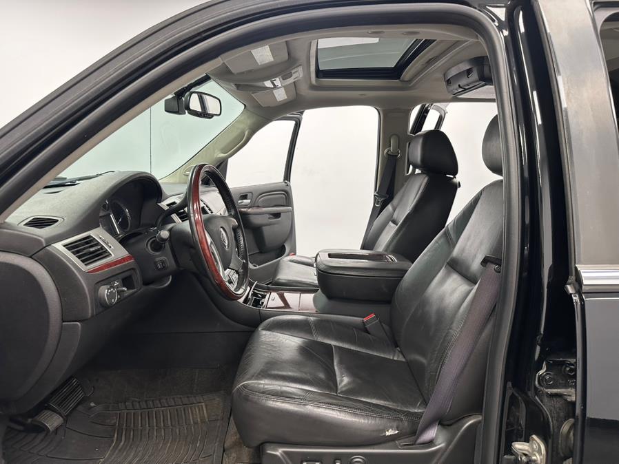 2011 Cadillac Escalade EXT AWD 4dr Luxury, available for sale in Elizabeth, New Jersey | M Auto Group. Elizabeth, New Jersey 2011 Cadillac Escalade EXT AWD 4dr Luxury, available for sale in Elizabeth, New Jersey | M Auto Group. Elizabeth, New Jersey