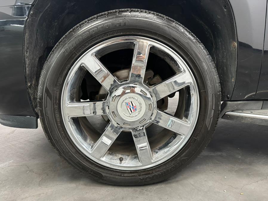 2011 Cadillac Escalade EXT AWD 4dr Luxury, available for sale in Elizabeth, New Jersey | M Auto Group. Elizabeth, New Jersey 2011 Cadillac Escalade EXT AWD 4dr Luxury, available for sale in Elizabeth, New Jersey | M Auto Group. Elizabeth, New Jersey