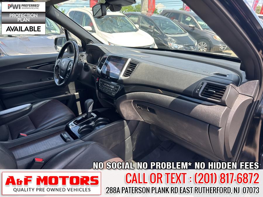 2017 Honda Ridgeline Black Edition 4x4 Crew Cab 5.3'' Bed, available for sale in East Rutherford, New Jersey | A&F Motors LLC. East Rutherford, New Jersey 2017 Honda Ridgeline Black Edition 4x4 Crew Cab 5.3'' Bed, available for sale in East Rutherford, New Jersey | A&F Motors LLC. East Rutherford, New Jersey