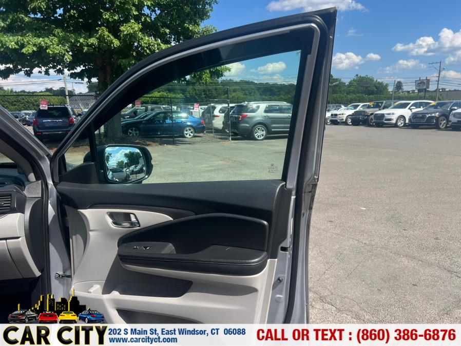 2016 Honda Pilot AWD 4dr EX-L w/RES, available for sale in East Windsor, Connecticut | Car City LLC. East Windsor, Connecticut 2016 Honda Pilot AWD 4dr EX-L w/RES, available for sale in East Windsor, Connecticut | Car City LLC. East Windsor, Connecticut