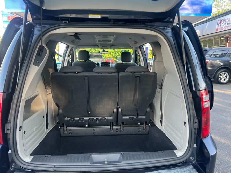 2008 Dodge Grand Caravan 4dr Wgn SXT, available for sale in Swansea, Massachusetts | Gas On The Run. Swansea, Massachusetts 2008 Dodge Grand Caravan 4dr Wgn SXT, available for sale in Swansea, Massachusetts | Gas On The Run. Swansea, Massachusetts