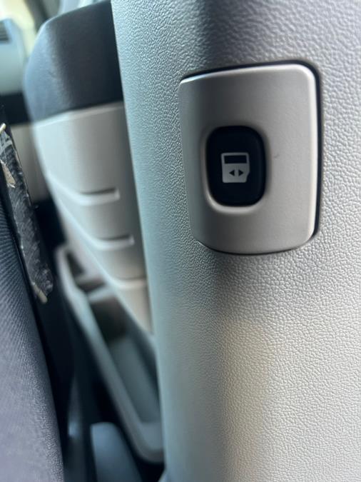 2008 Dodge Grand Caravan 4dr Wgn SXT, available for sale in Swansea, Massachusetts | Gas On The Run. Swansea, Massachusetts 2008 Dodge Grand Caravan 4dr Wgn SXT, available for sale in Swansea, Massachusetts | Gas On The Run. Swansea, Massachusetts