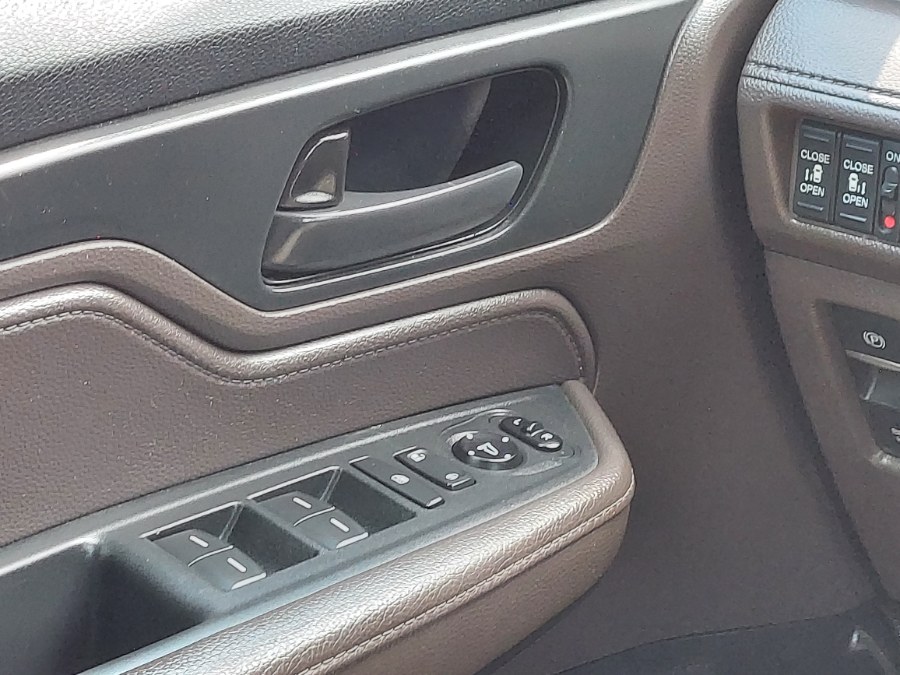 2019 Honda Odyssey EX Auto, available for sale in East Windsor, Connecticut | United Auto Sales of E Windsor, Inc. East Windsor, Connecticut 2019 Honda Odyssey EX Auto, available for sale in East Windsor, Connecticut | United Auto Sales of E Windsor, Inc. East Windsor, Connecticut