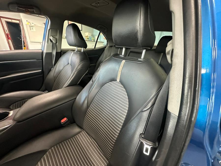 2020 Toyota Camry SE Auto (Natl), available for sale in Inwood, New York | 5 Towns Drive. Inwood, New York 2020 Toyota Camry SE Auto (Natl), available for sale in Inwood, New York | 5 Towns Drive. Inwood, New York