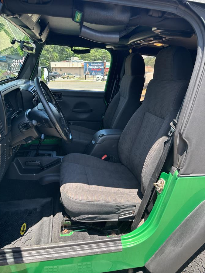 2004 Jeep Wrangler 2dr SE, available for sale in Branford, Connecticut | Al Mac Motors 2. Branford, Connecticut 2004 Jeep Wrangler 2dr SE, available for sale in Branford, Connecticut | Al Mac Motors 2. Branford, Connecticut