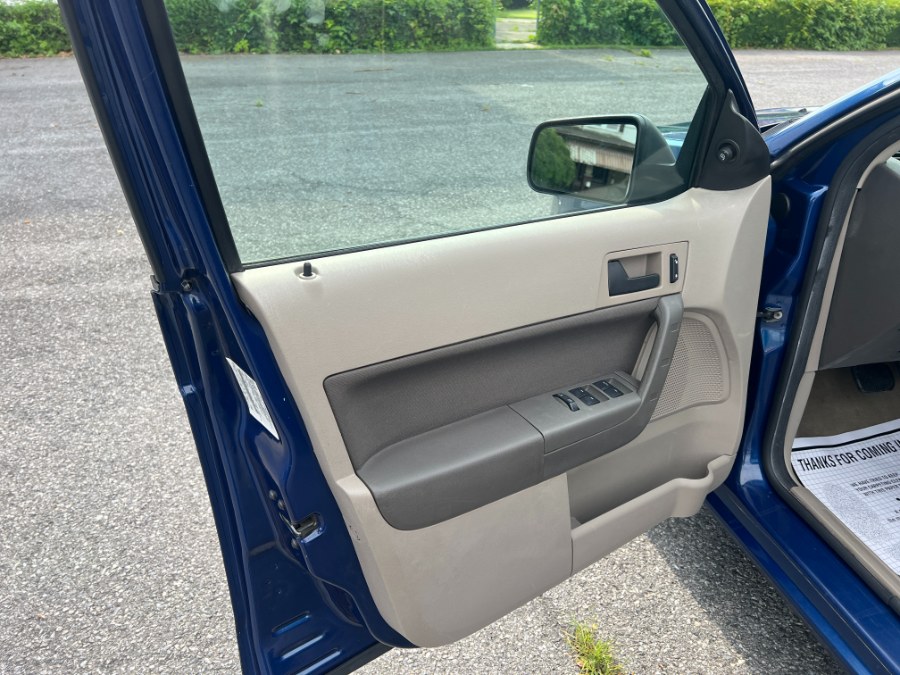2009 Ford Focus 4dr Sdn SE, available for sale in Bethlehem, Pennsylvania | Best Auto Deals LLC. Bethlehem, Pennsylvania 2009 Ford Focus 4dr Sdn SE, available for sale in Bethlehem, Pennsylvania | Best Auto Deals LLC. Bethlehem, Pennsylvania
