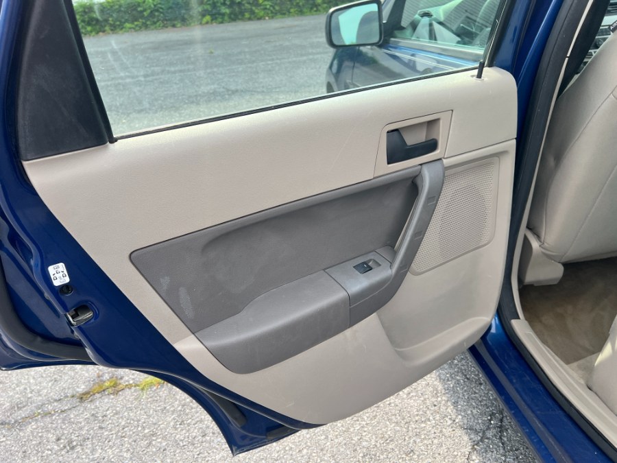 2009 Ford Focus 4dr Sdn SE, available for sale in Bethlehem, Pennsylvania | Best Auto Deals LLC. Bethlehem, Pennsylvania 2009 Ford Focus 4dr Sdn SE, available for sale in Bethlehem, Pennsylvania | Best Auto Deals LLC. Bethlehem, Pennsylvania