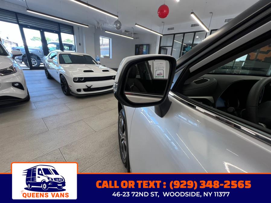 2025 Toyota Highlander Hybrid XLE Nightshade AWD (Natl), available for sale in Woodside, New York | Queens Vans LLC. Woodside, New York 2025 Toyota Highlander Hybrid XLE Nightshade AWD (Natl), available for sale in Woodside, New York | Queens Vans LLC. Woodside, New York