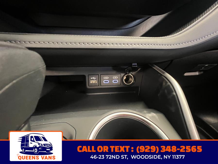 2025 Toyota Highlander Hybrid XLE Nightshade AWD (Natl), available for sale in Woodside, New York | Queens Vans LLC. Woodside, New York 2025 Toyota Highlander Hybrid XLE Nightshade AWD (Natl), available for sale in Woodside, New York | Queens Vans LLC. Woodside, New York