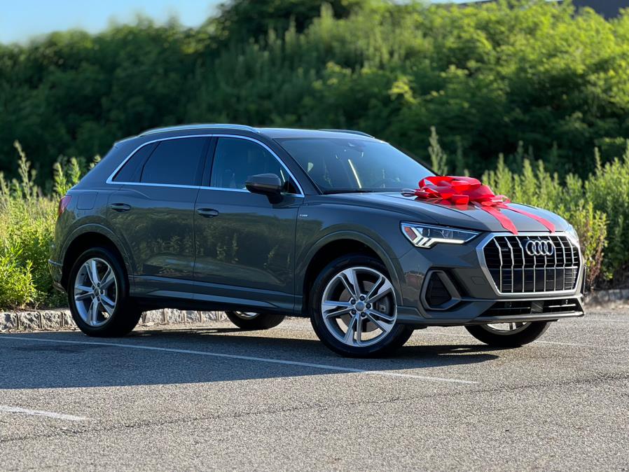 Used 2019 Audi Q3 in Paterson, New Jersey | Speedway Motors LLC. Paterson, New Jersey